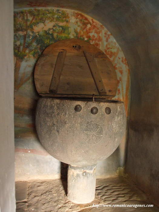 PILA BAUTISMAL